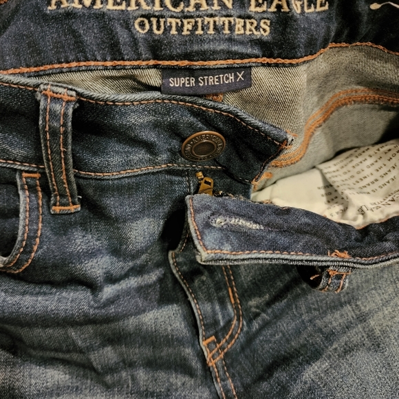 American Eagle outfitters denim ripped Jeans - Picture 3 of 7